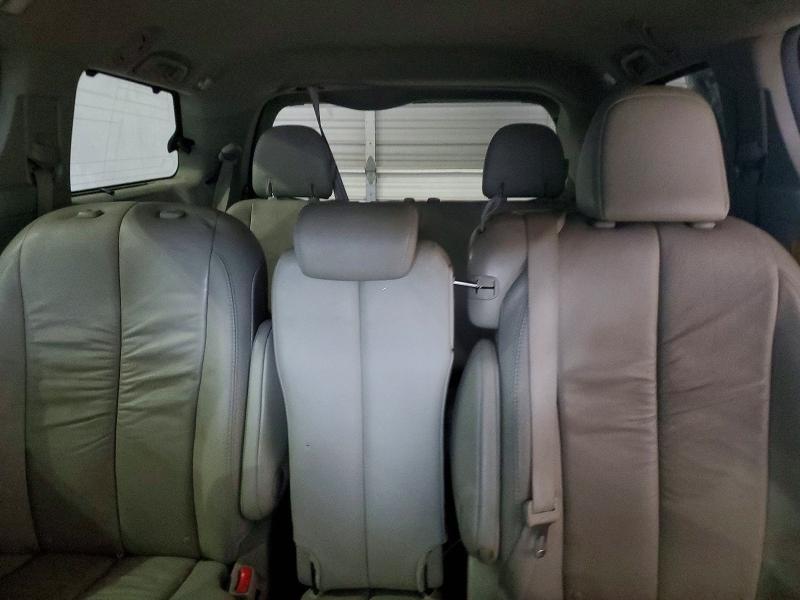 2011 Toyota Sienna xle
