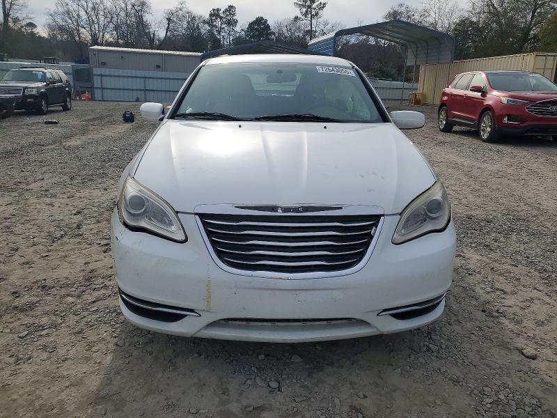 2013 Chrysler 200 Touring
