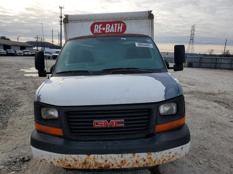 2007 GMC Savana Cutaway G3500