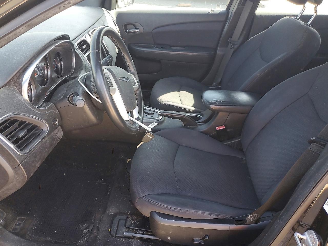 2013 Chrysler 200 Touring