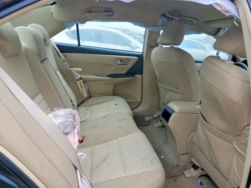 2015 Toyota Camry le