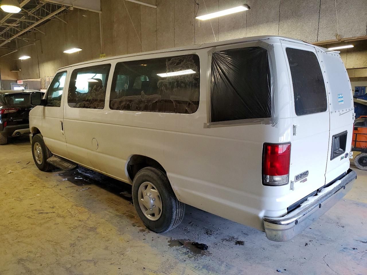 2014 Ford Econoline E350 Super Duty Wagon