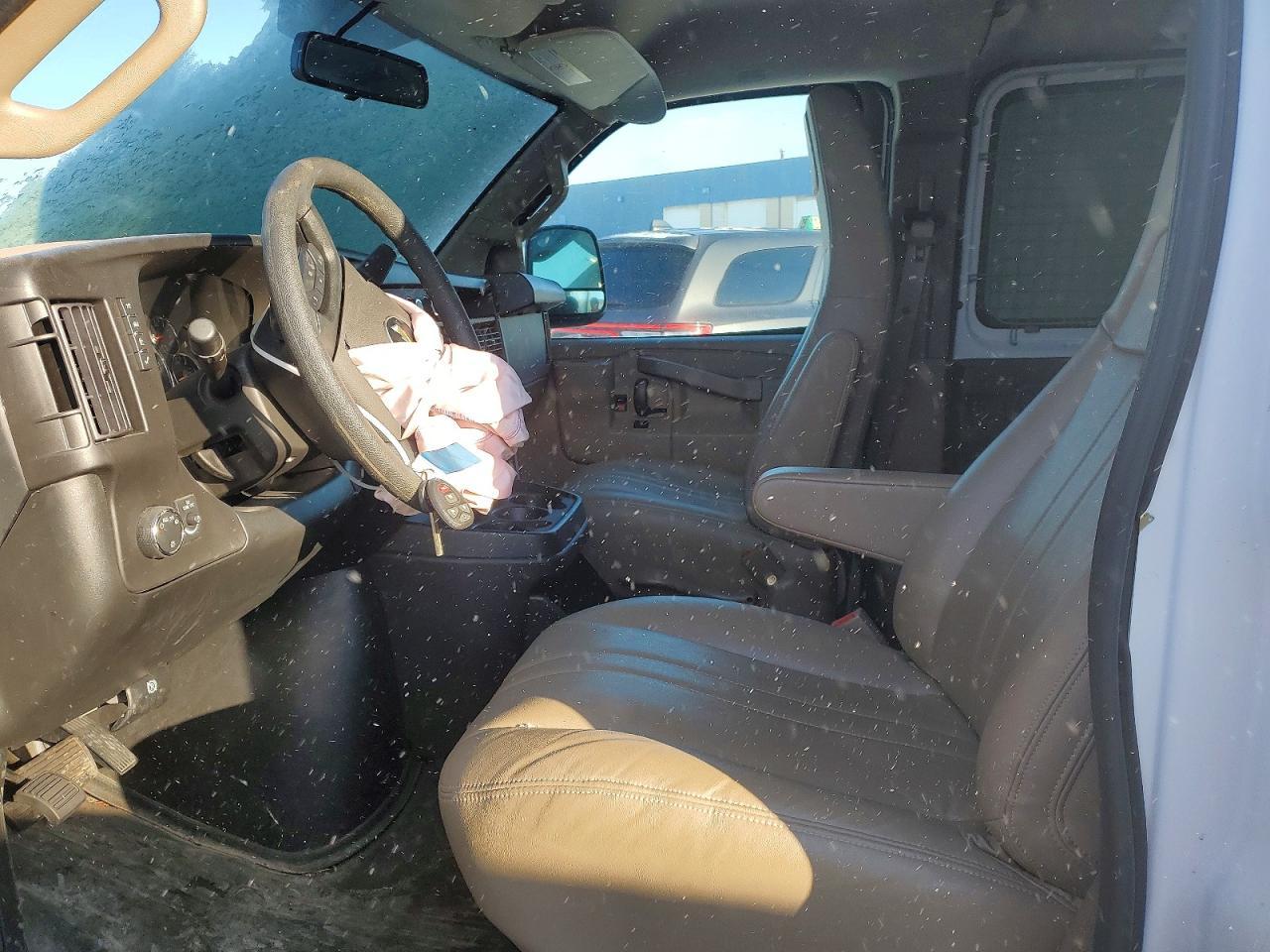 2023 Chevrolet Express G2500 Delivery Van