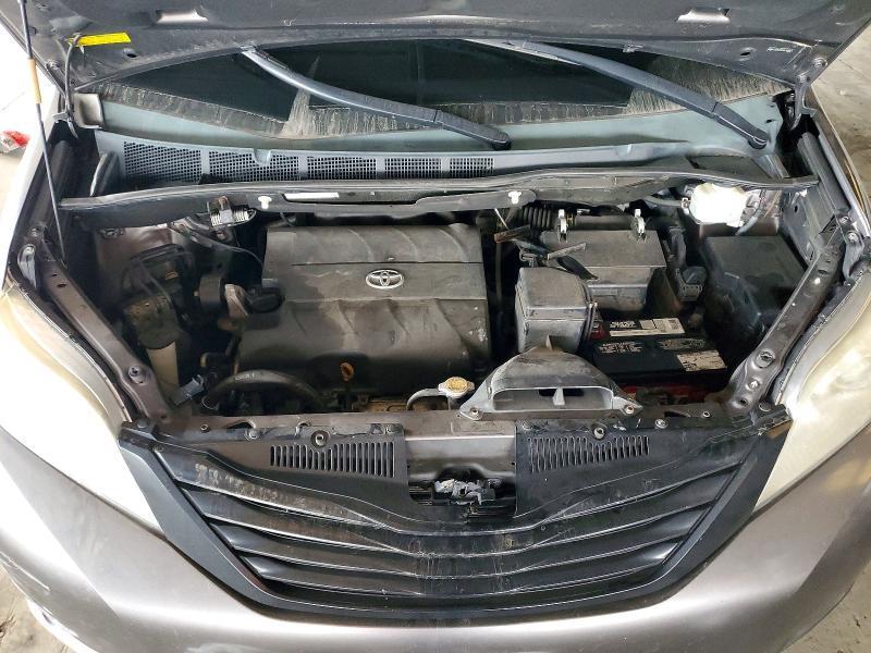 2013 Toyota Sienna