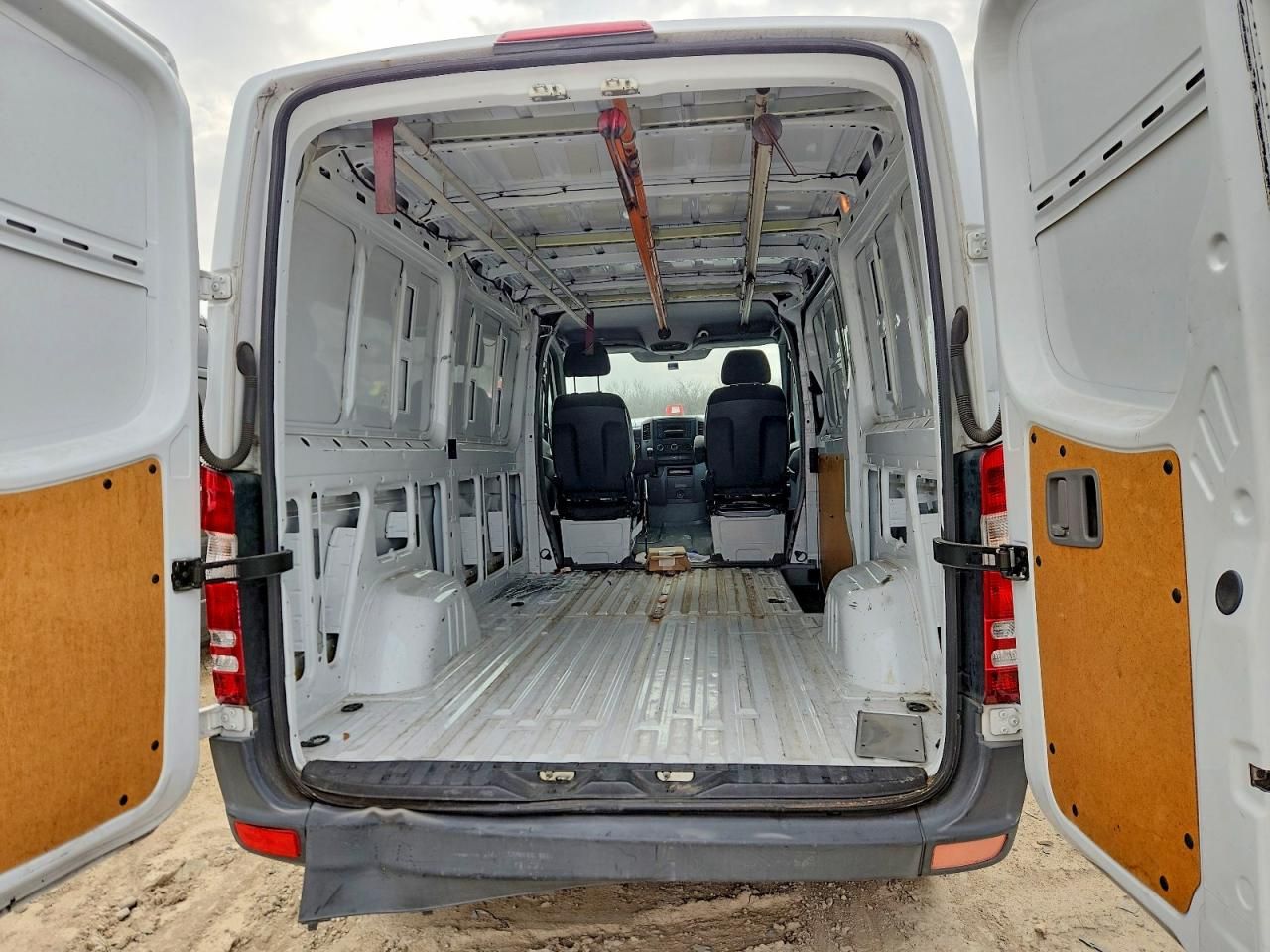 2016 Mercedes-Benz 2016 Mercedes Benz Sprinter 2500 Delivery Van