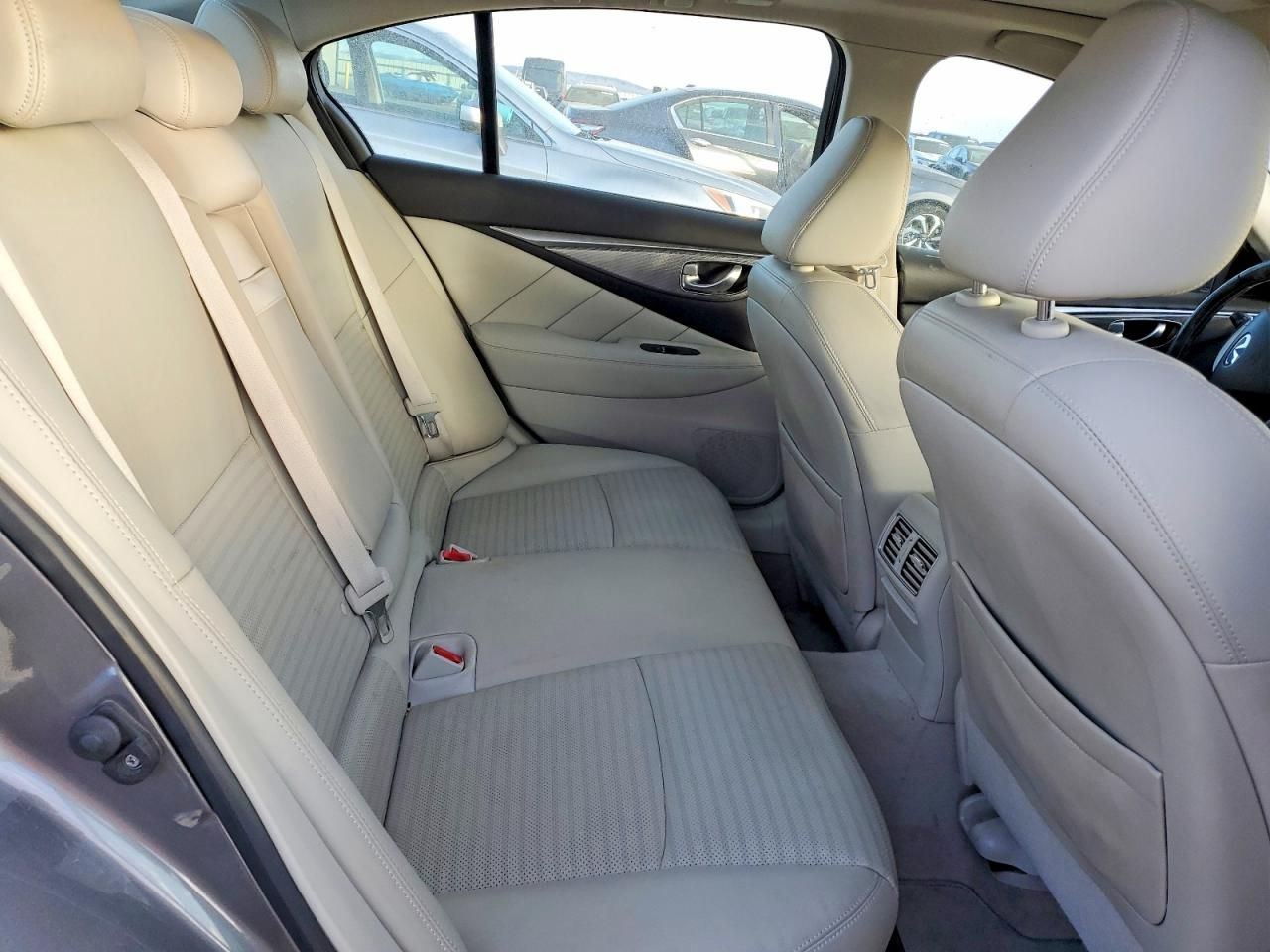 2015 Infiniti Q50 Base