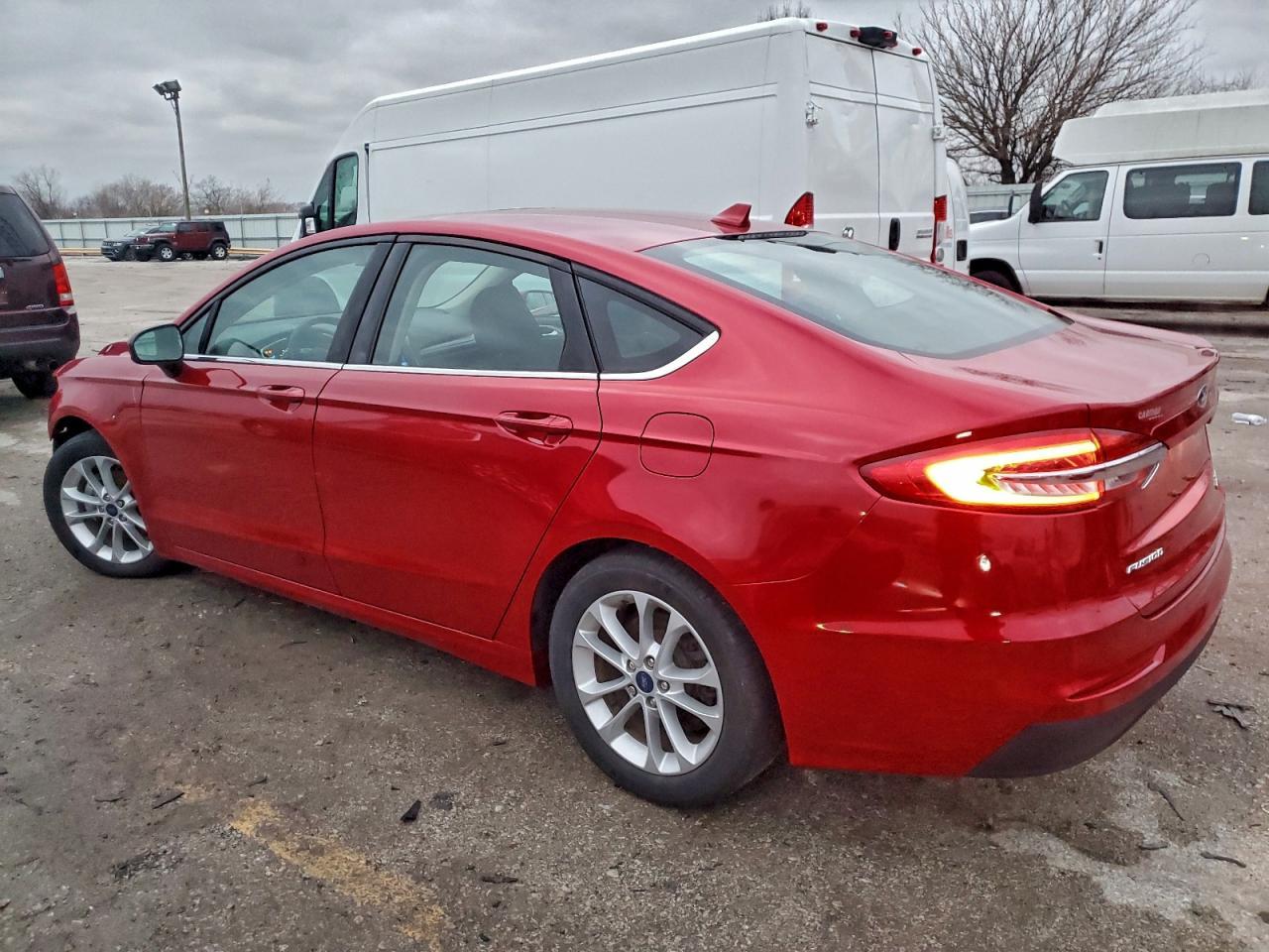 2020 Ford Fusion se