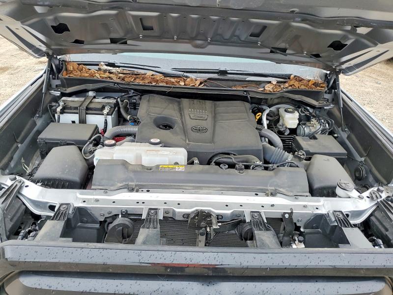 2024 Toyota Tundra Crewmax sr