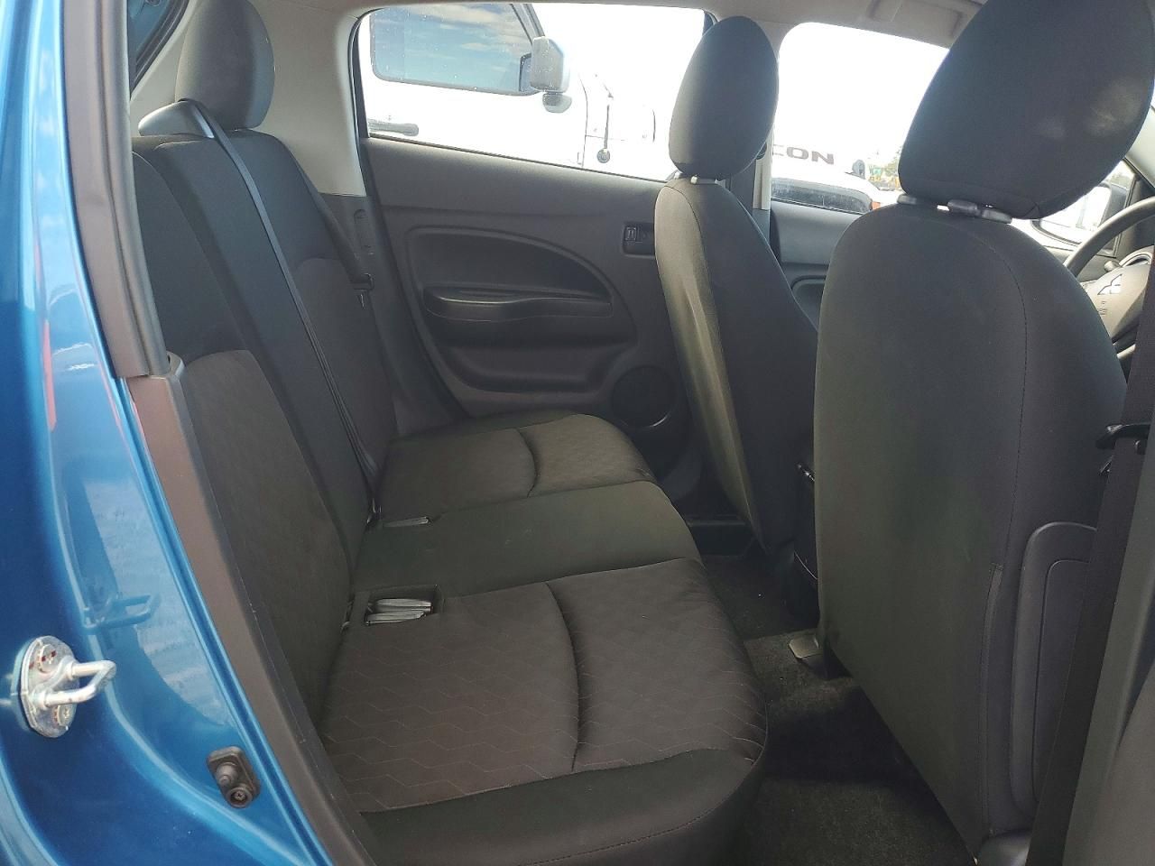 2022 Mitsubishi Mirage es