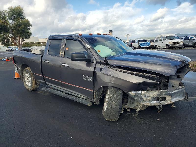 2015 Dodge Ram 1500 slt
