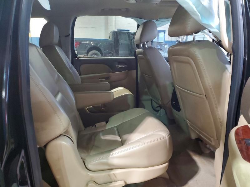 2012 Chevrolet Suburban K1500 ltz