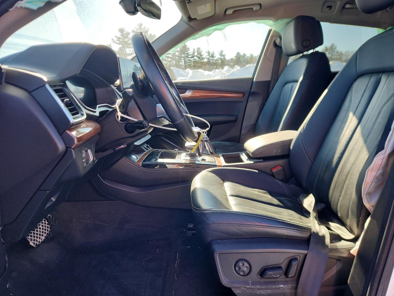 2022 Audi Q5 Premium Plus 45