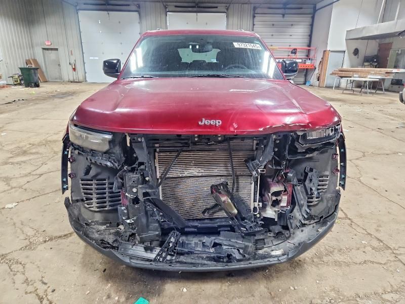 2023 Jeep Grand Cherokee Laredo