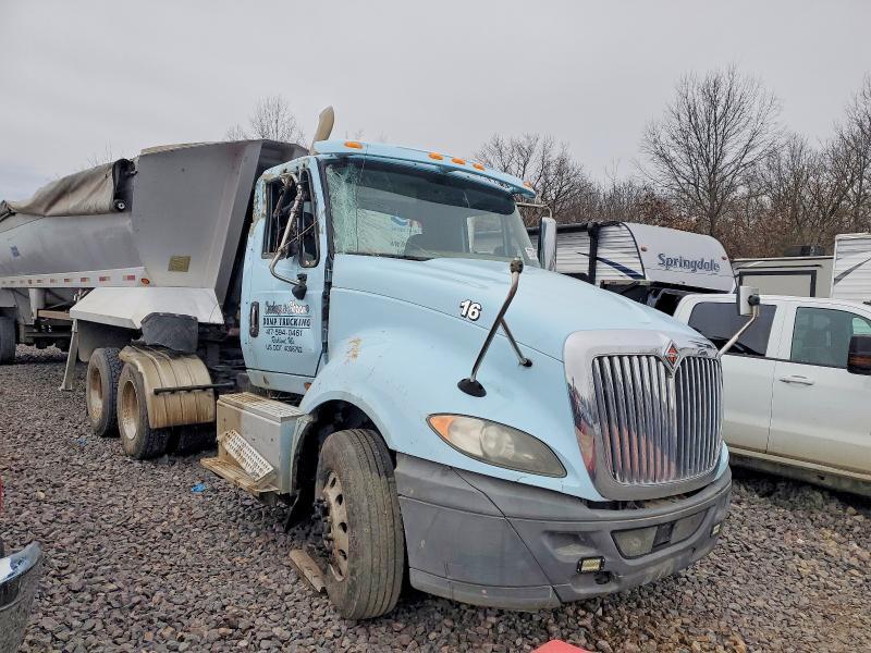 2016 International Prostar Semi Truck
