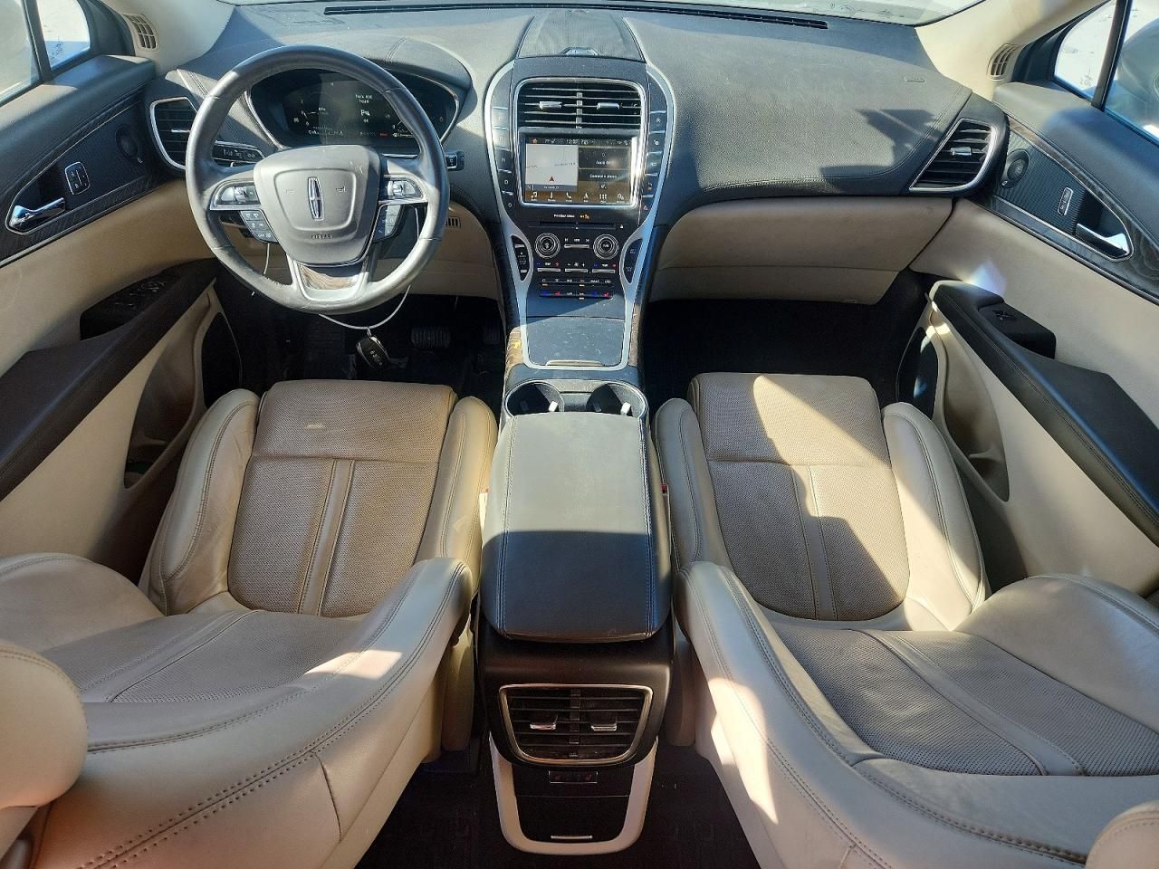 2019 Lincoln Nautilus Reserve