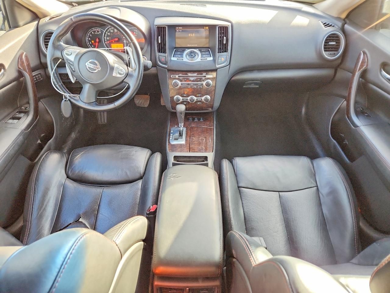 2011 Nissan Maxima s