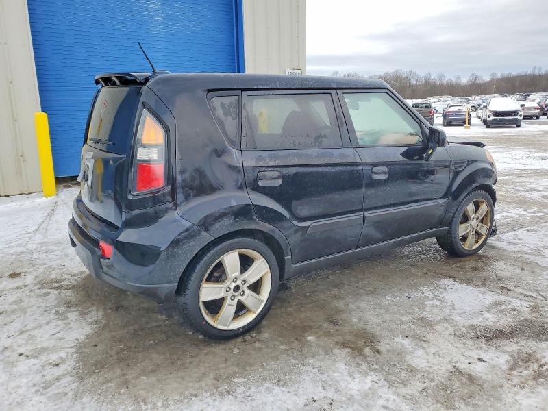 2010 KIA Soul +