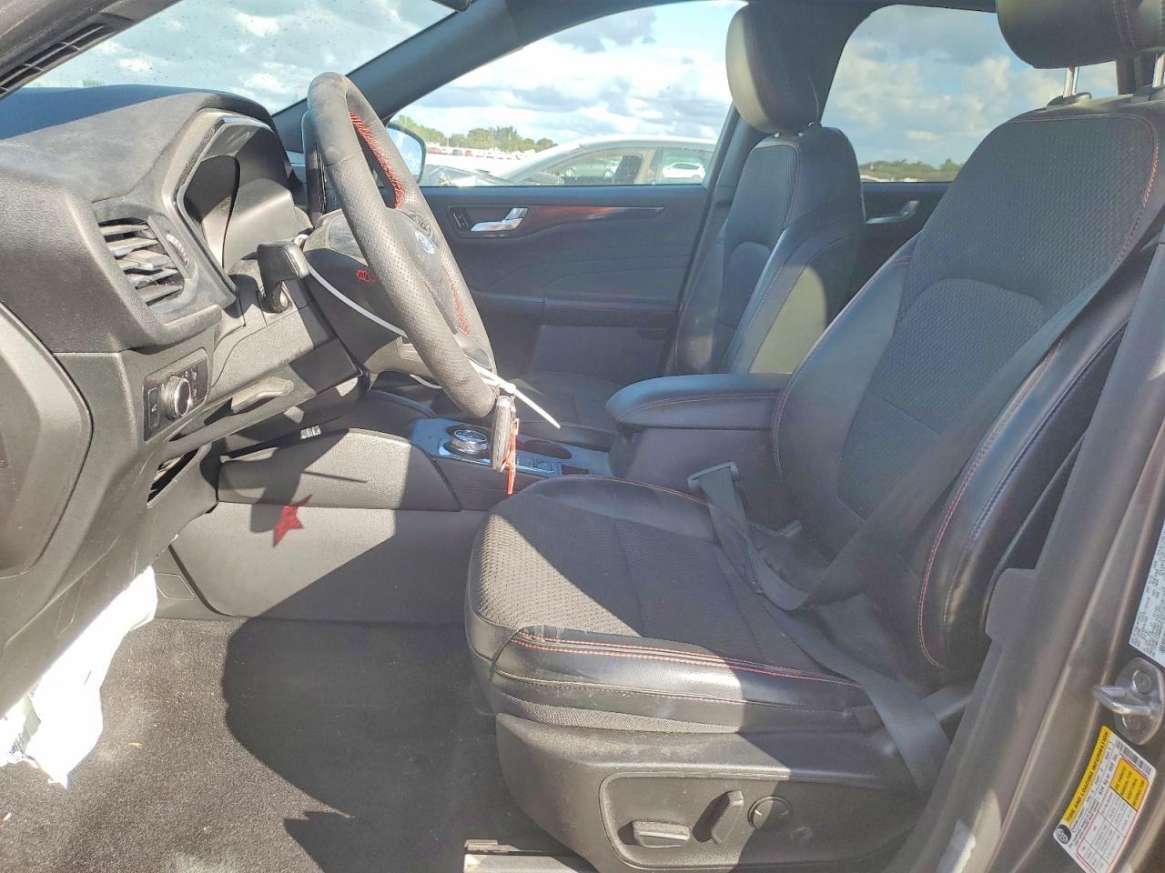 2023 Ford Escape st Line