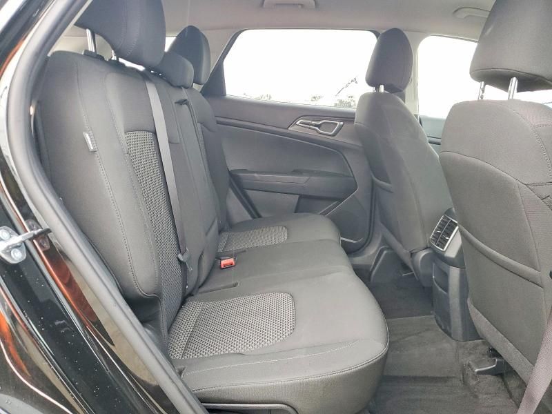 2025 KIA Sportage lx