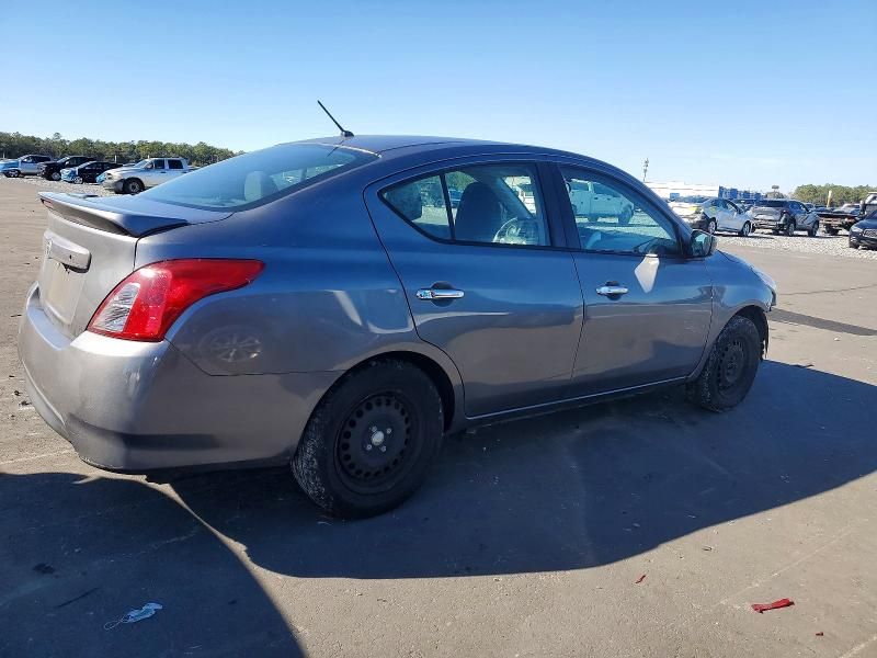2019 Nissan Versa s