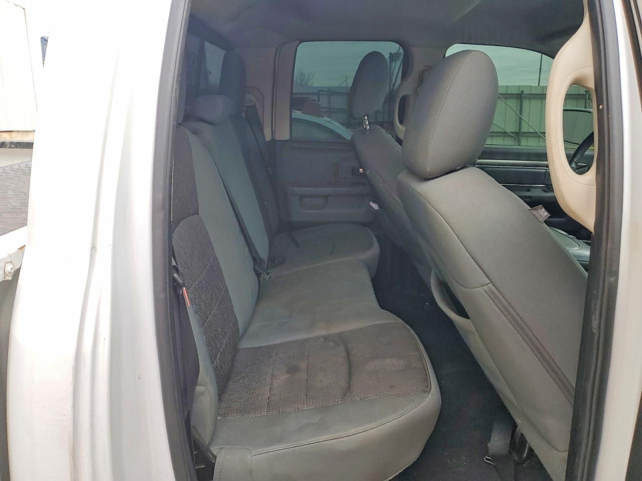 2013 Dodge Ram 1500 slt