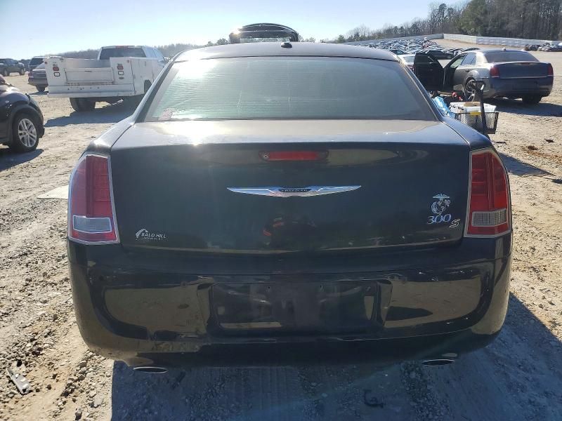 2012 Chrysler 300 s