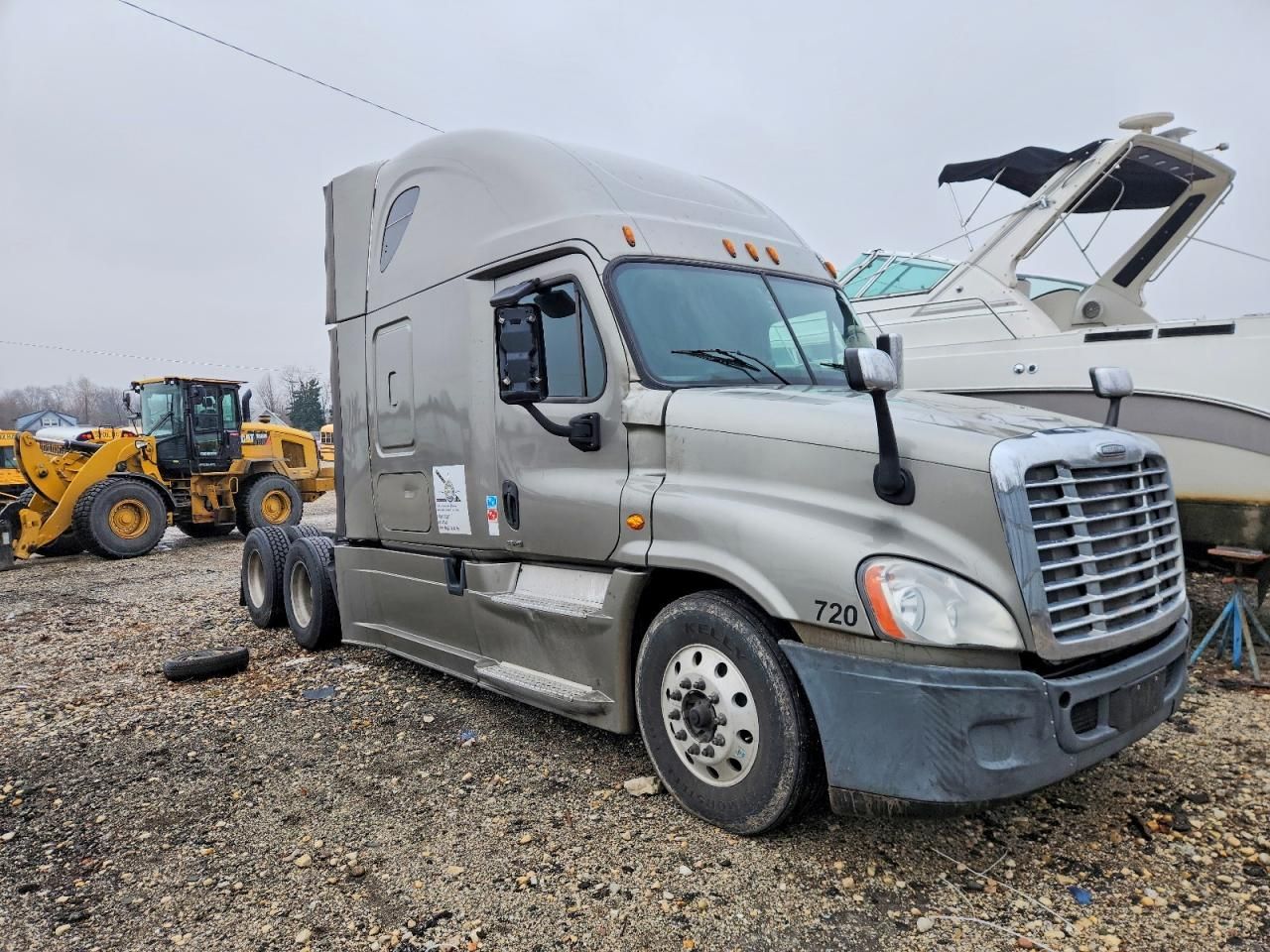 2016 Freightliner Cascadia 125 Semi Truck