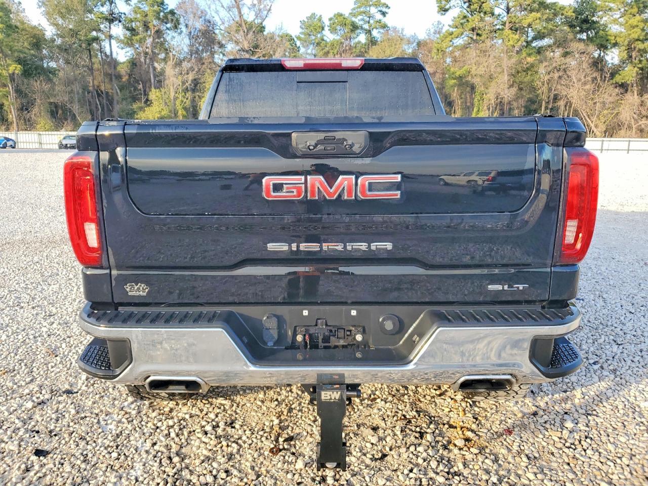 2023 GMC Sierra K1500 SLT