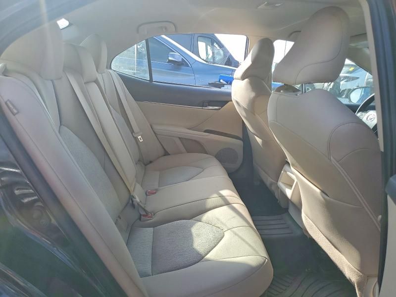 2022 Toyota Camry le