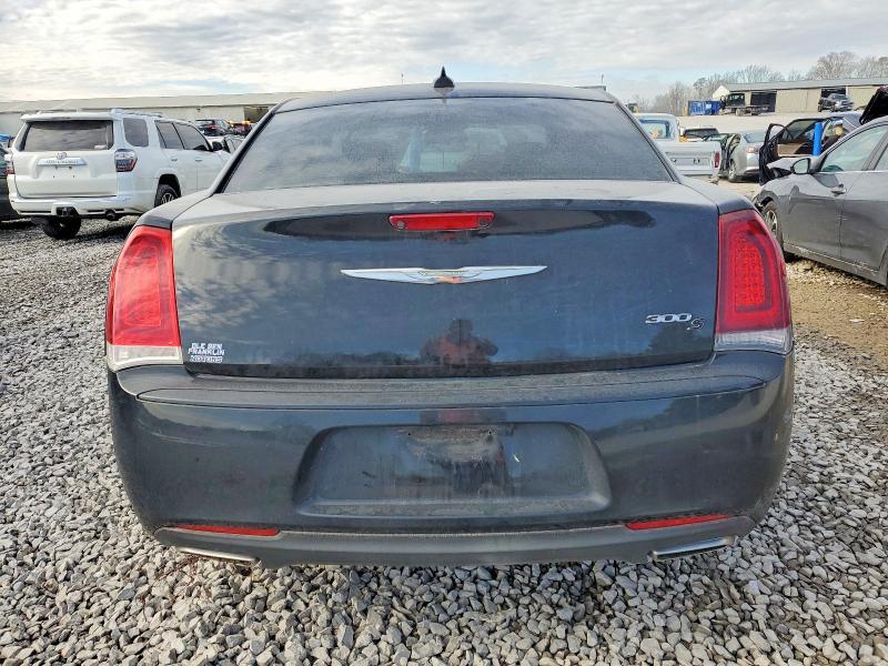2019 Chrysler 300 s