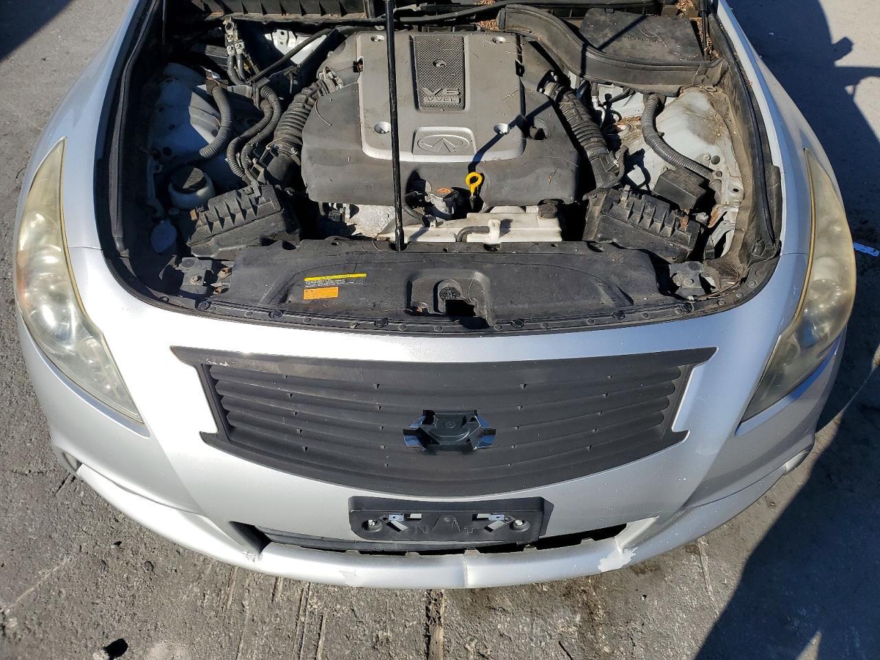2013 Infiniti G37