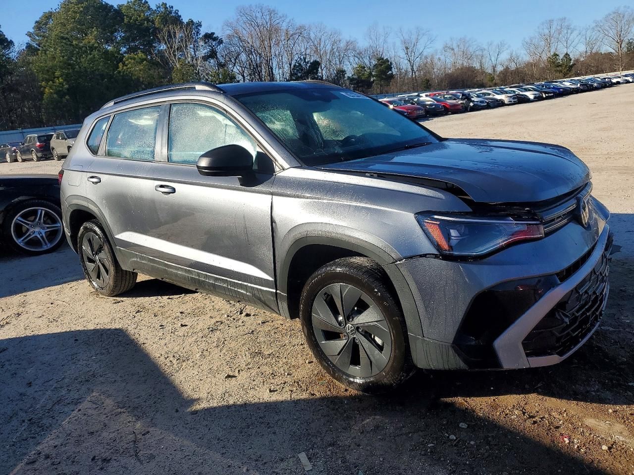 2025 Volkswagen Taos s