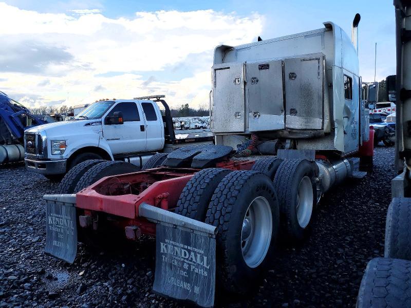 2005 Peterbilt 379 Semi Truck