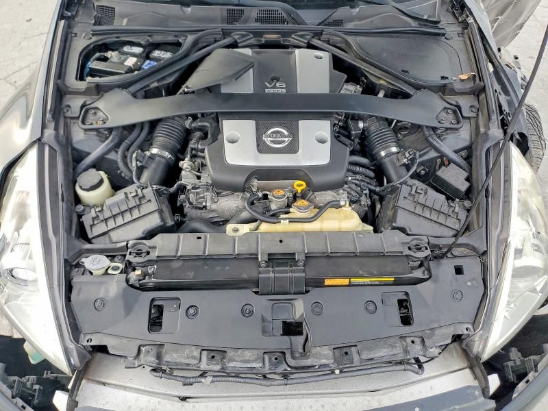 2014 Nissan 370z Base