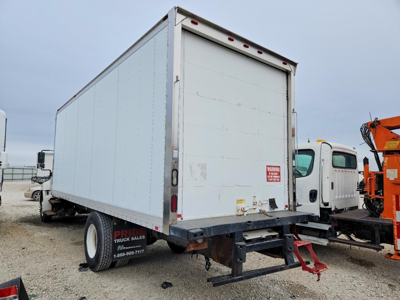 2013 Hino Hino 338-Semi Truck