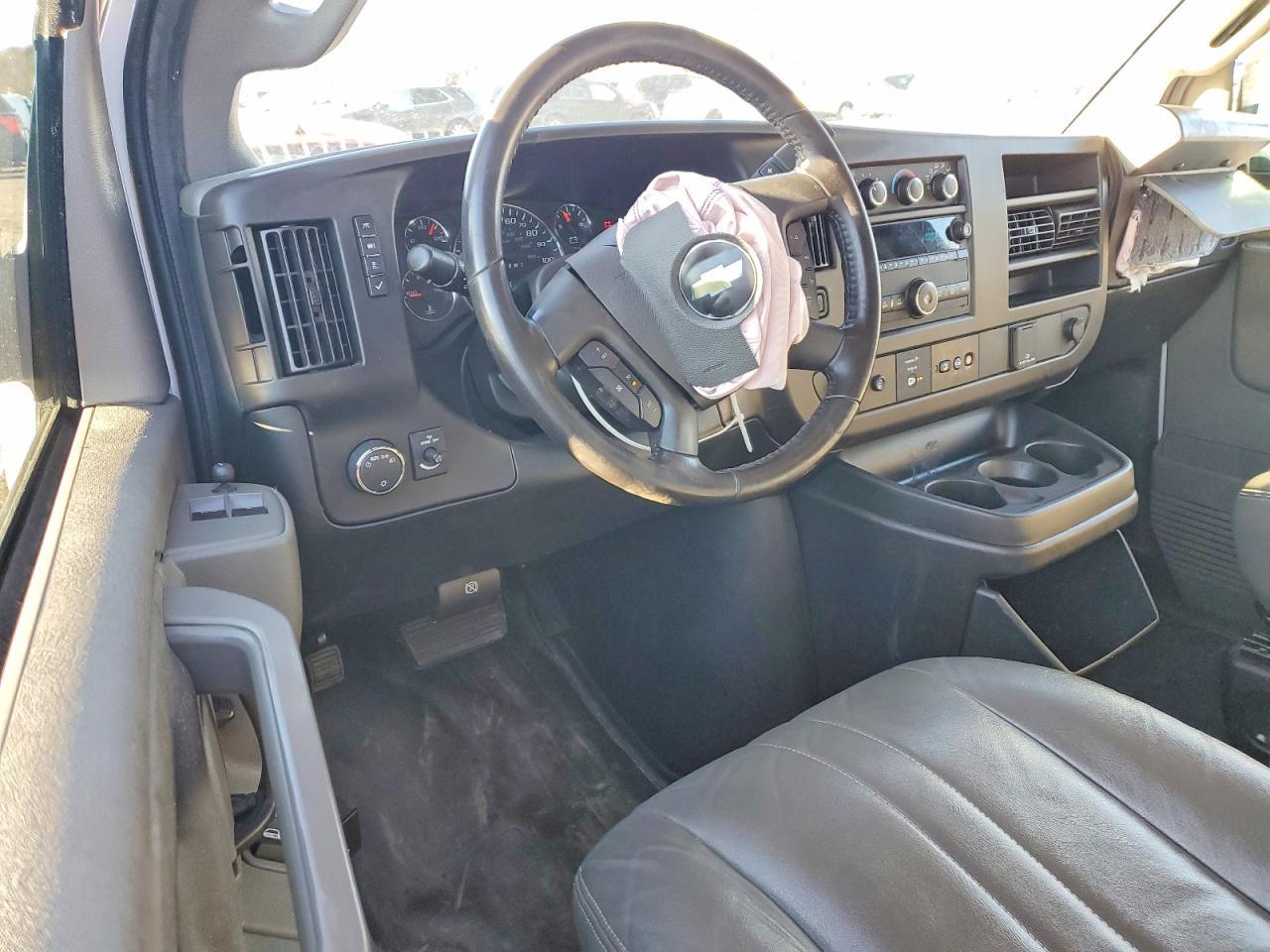 2023 Chev Express G2500