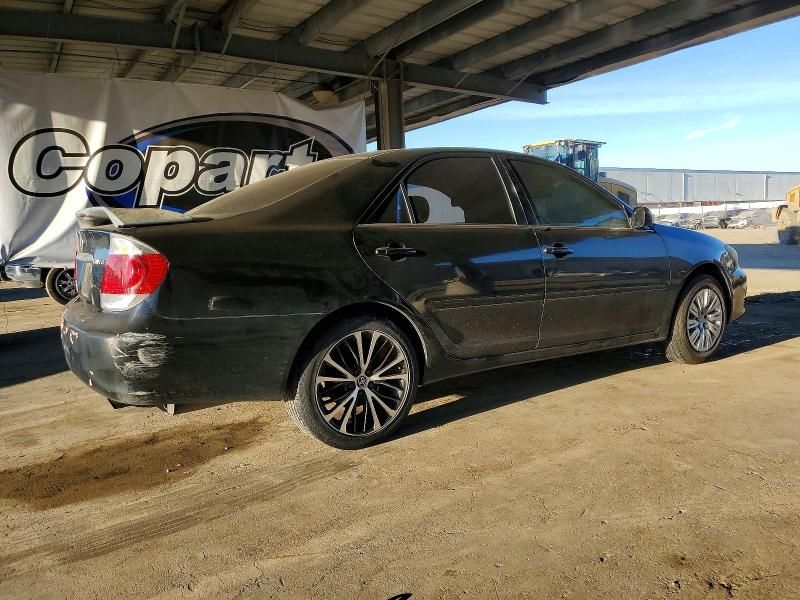 2005 Toyota Camry le