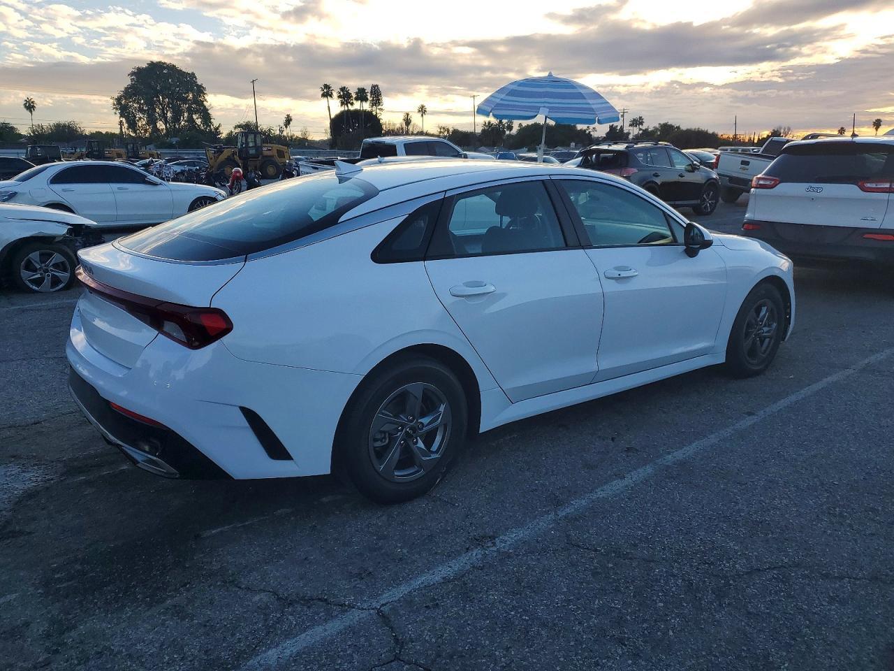 2022 KIA K5 lxs