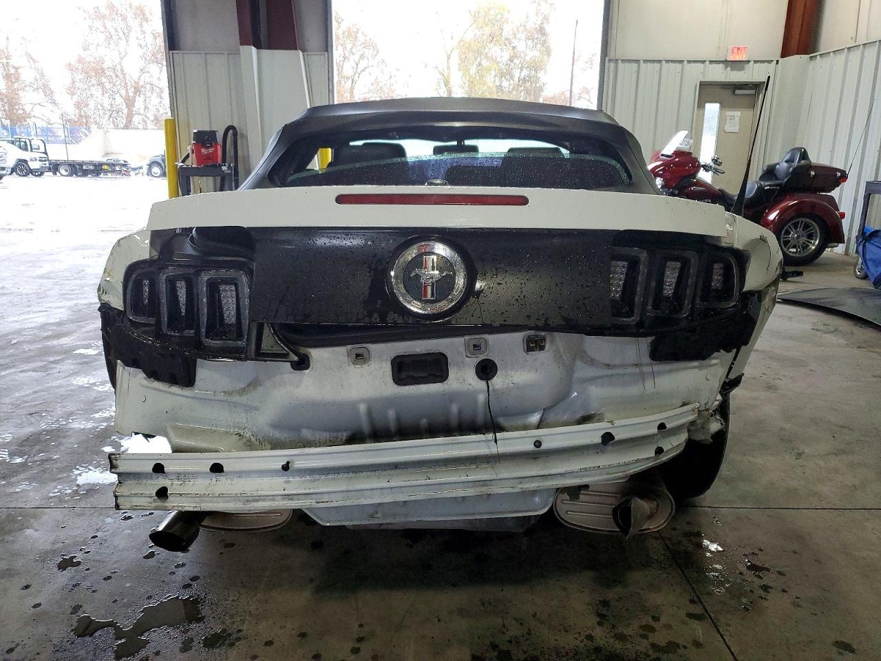 2014 Ford 1110