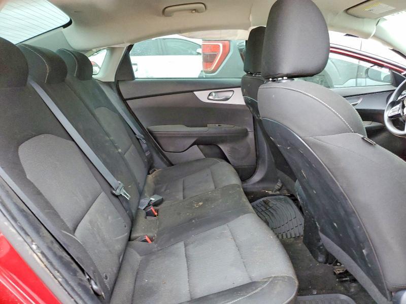2024 KIA Forte lx