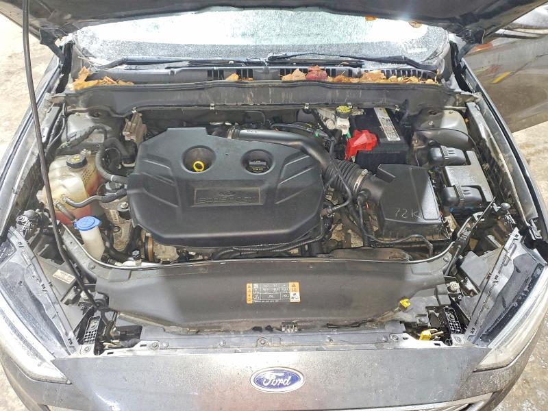 2018 Ford Fusion Titanium/platinum