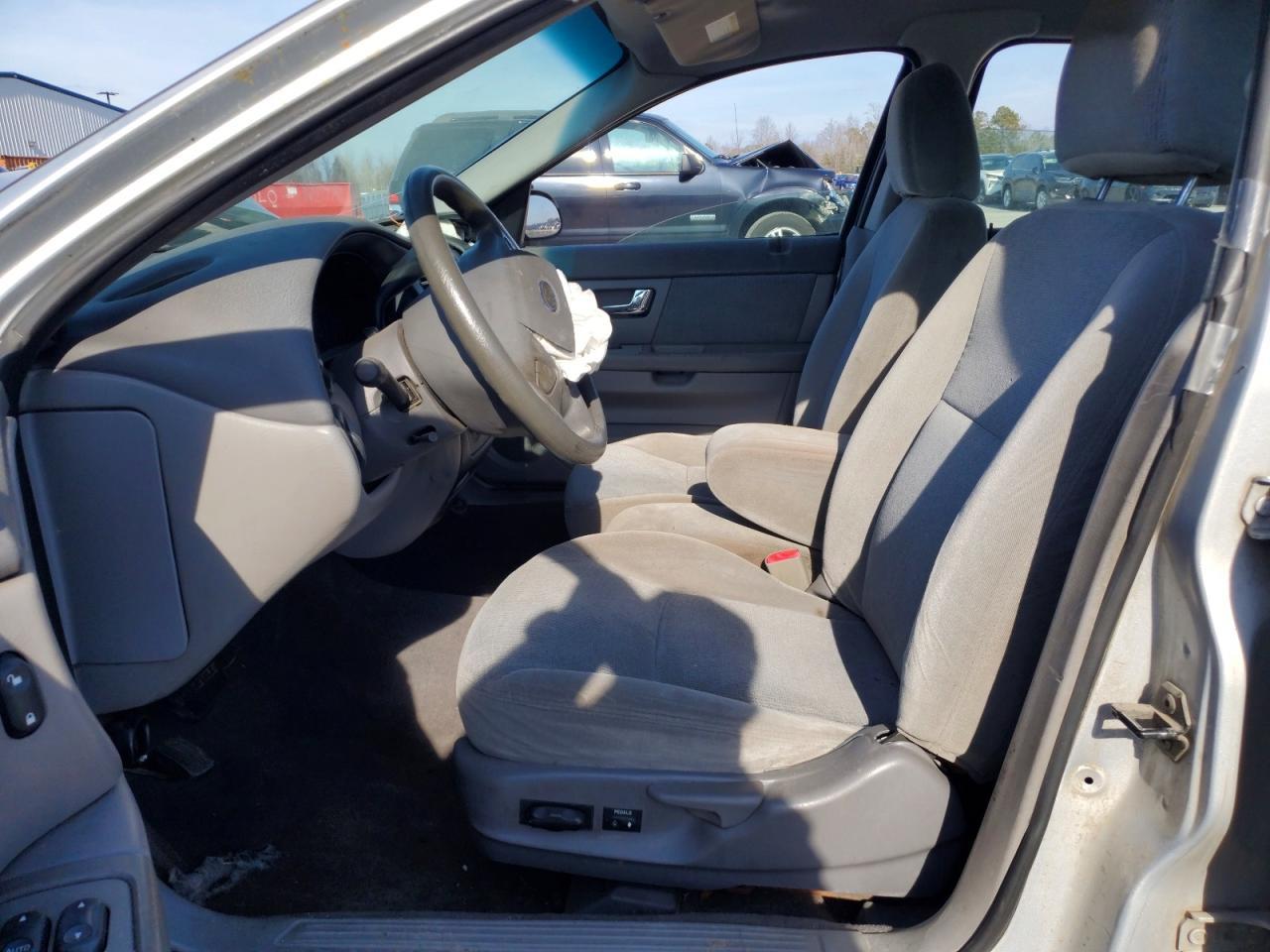 2001 Ford Taurus se