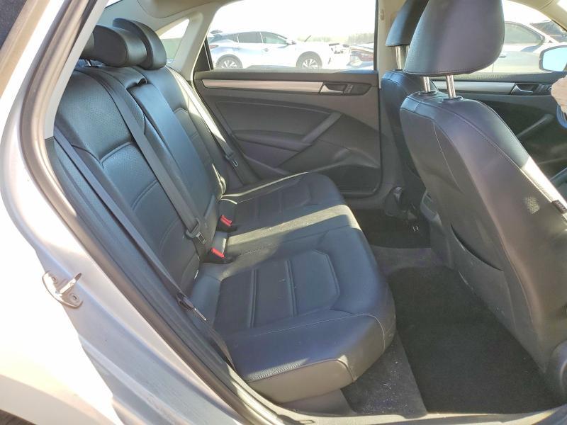 2015 Volkswagen Passat s