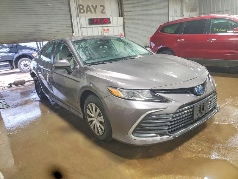 2023 Toyota Camry le