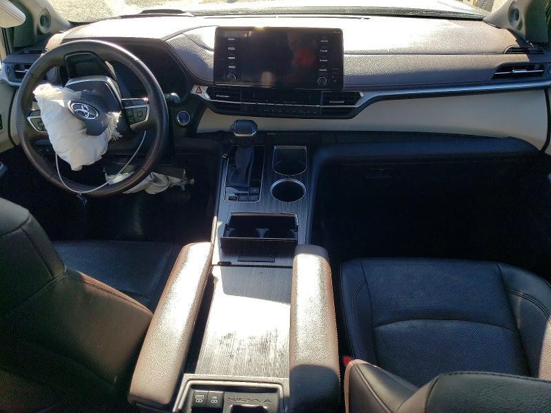 2023 Toyota Sienna Limited