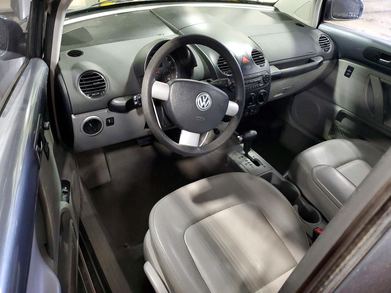 2006 Volkswagen New Beetle 2.5l Option Package 1