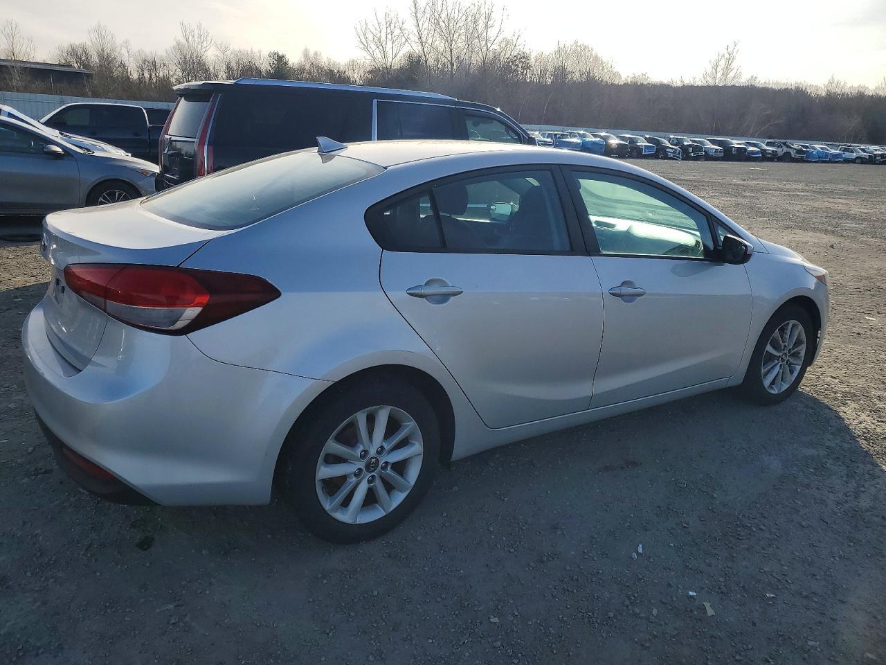 2017 KIA Forte lx