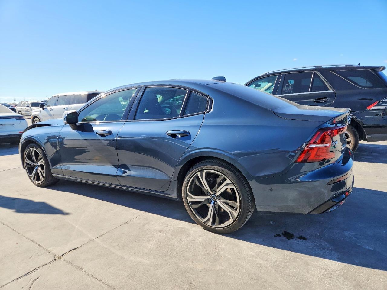 2024 Volvo S60 Plus