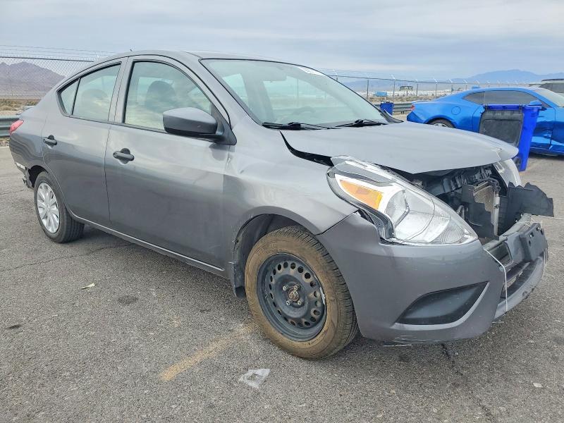 2018 Nissan Versa s