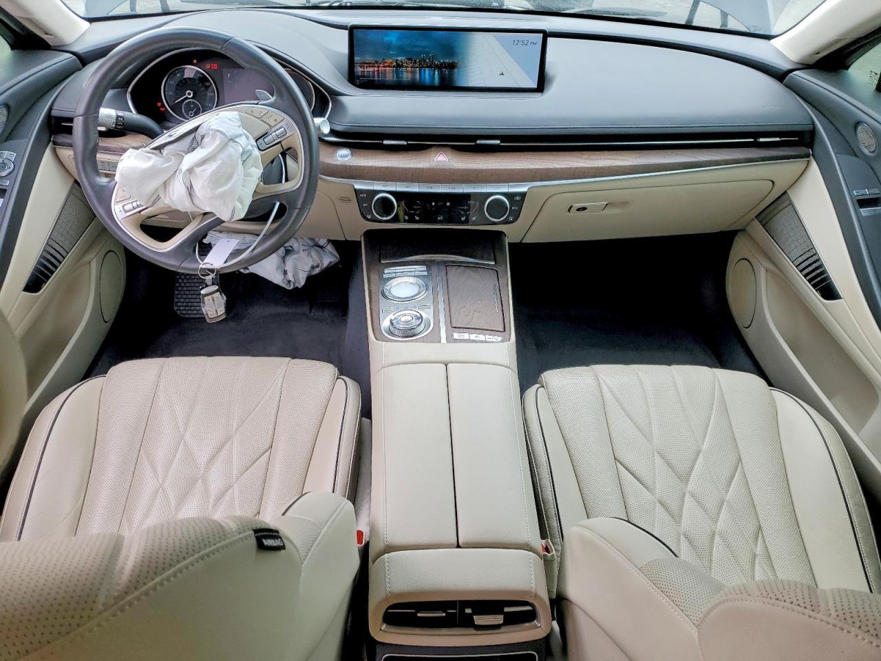 2021 Genesis G80 Base